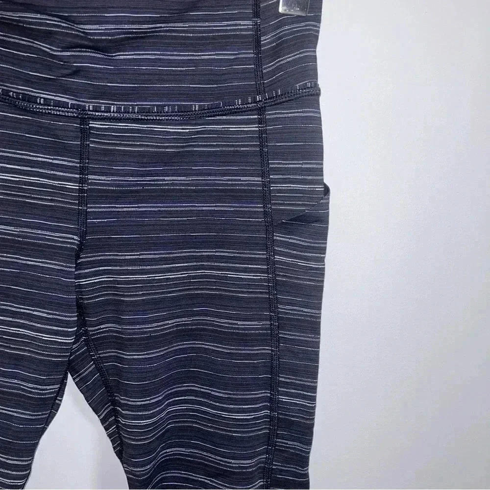Lululemon Crops - Picture 3 of 5
